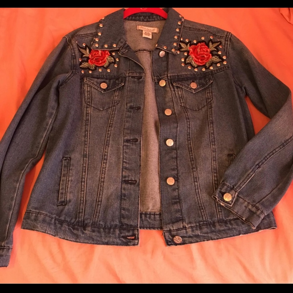 Studded Denim Jacket ‼️